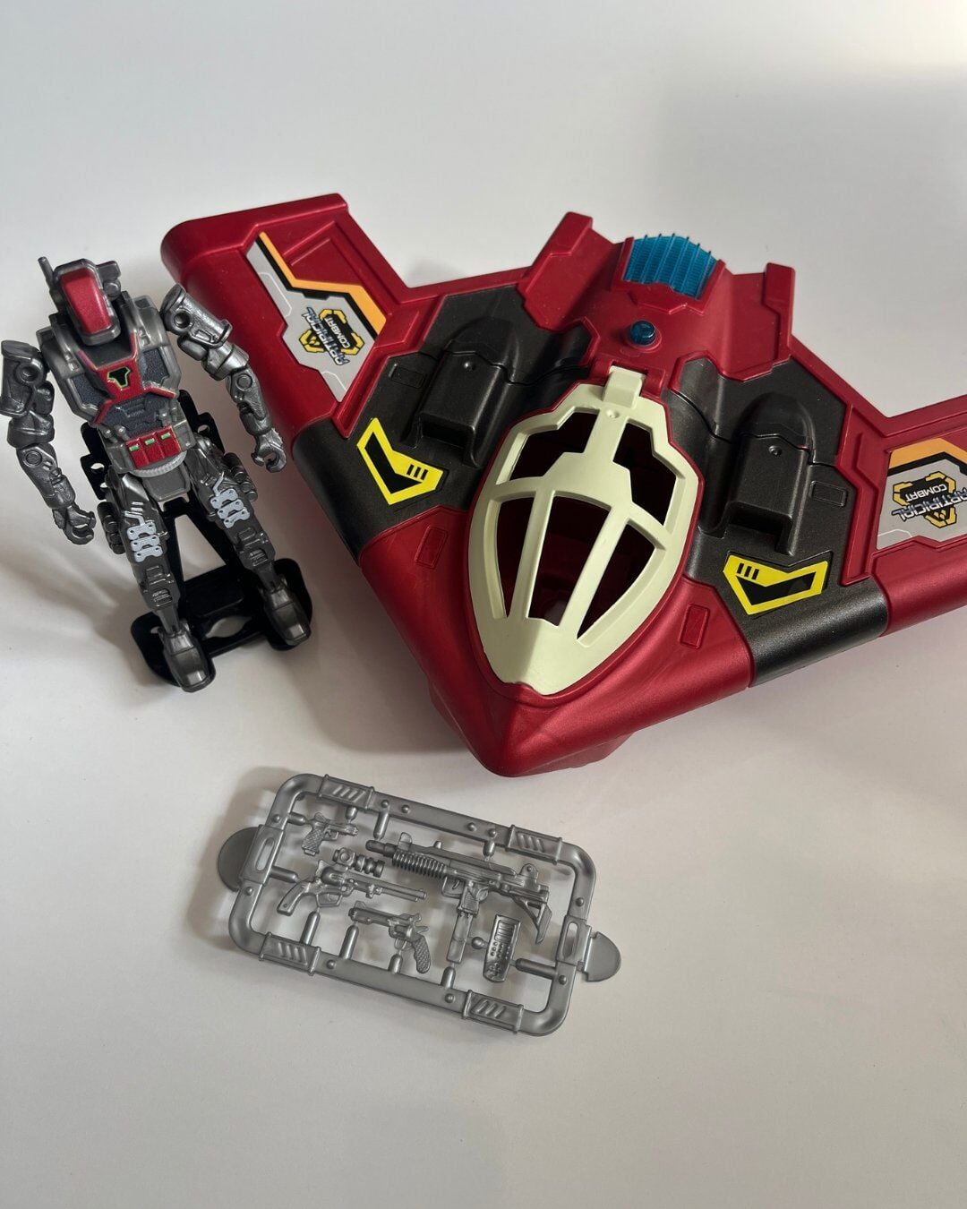 Kutuda Işıklı Sesli Asker Seti Kırmızı