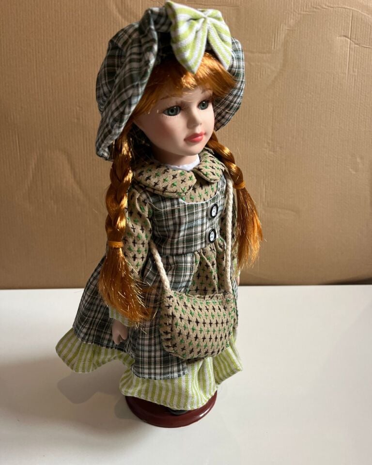 Kumaş Kıyafetli Porselen Bebek Özel Üretim 30 Cm Kumaş Kıyafetli Porselen Bebek Özel Üretim 30 Cm