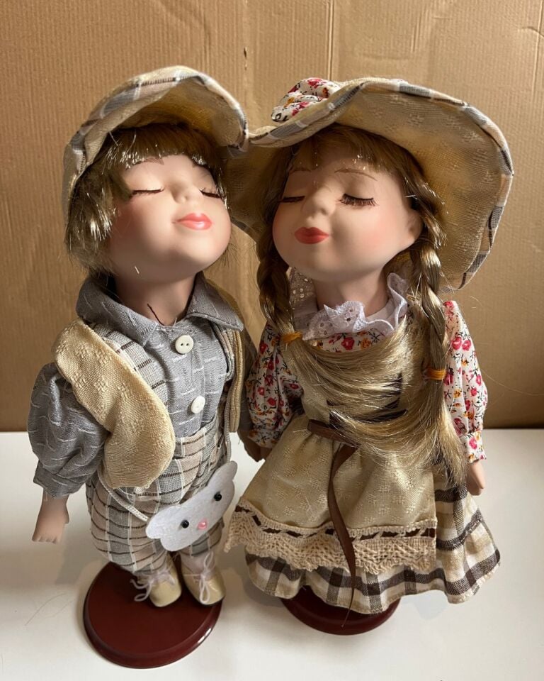 Kumaş Kıyafetli 2' li Set Porselen Bebek 30 Cm Özel Kadın ve Erkek Set