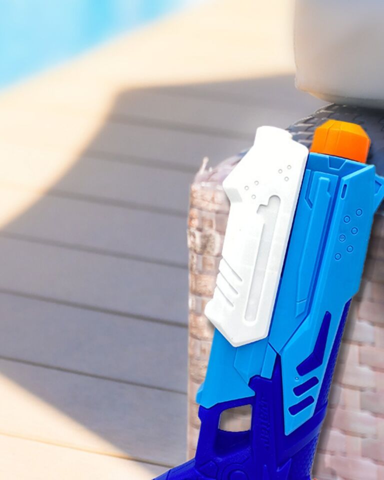 Pompalı Su Tabancası Uzun Mavili Renkli