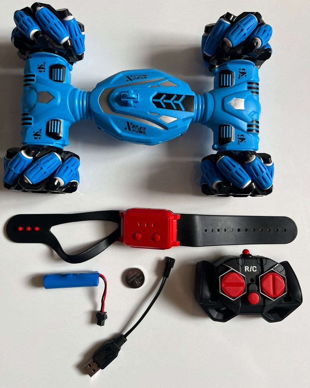 Uzaktan Kumandalı El Kontrollü 2.4G Şarjlı ve Işıklı 25 Cm Araba | Full Fonksiyonlu Mavi Renkli Araba | 360 Derece Dönebilen Araba | Yan Giden