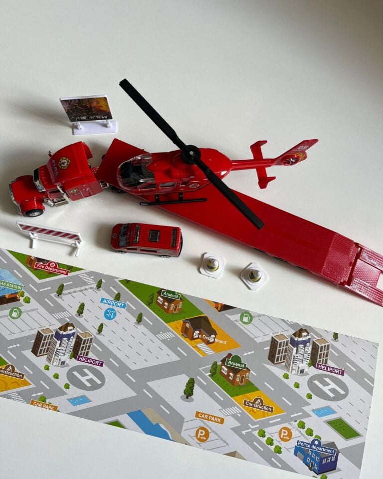 Oyuncak Helikopter Tır ve Araba Seti Kırmızı | 33 Cm Tır | 20 Cm Helikopter | 8 Cm Araba ve Aksesuarlar