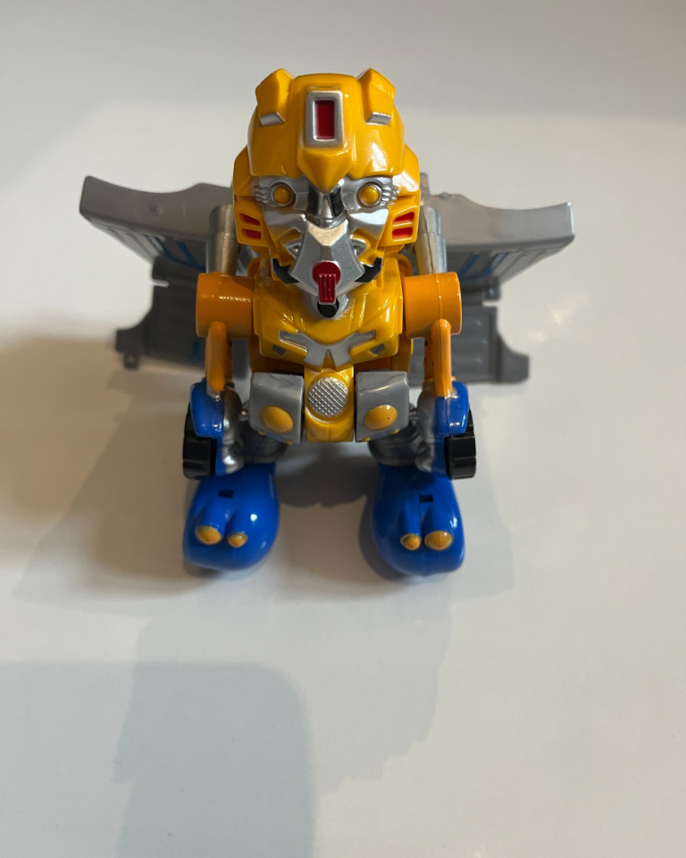 Dönüşebilen Mini Robot Kamyon Sarı Renk 12x10 Cm