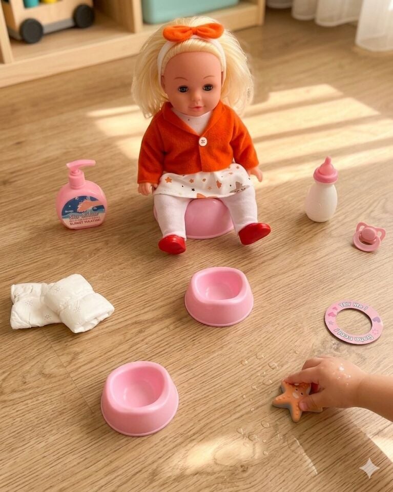Mila Altını Islatan Konuşan Bebek 35 Cm