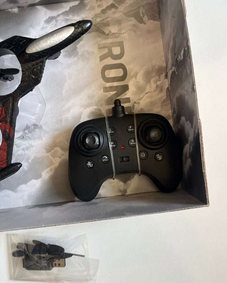 Uzaktan Kumandalı Uçak Dron Thunder Combat | 2.4Ghz 360 Derece Dönebilen | LED Işıklı | Otomatik İniş Kalkış