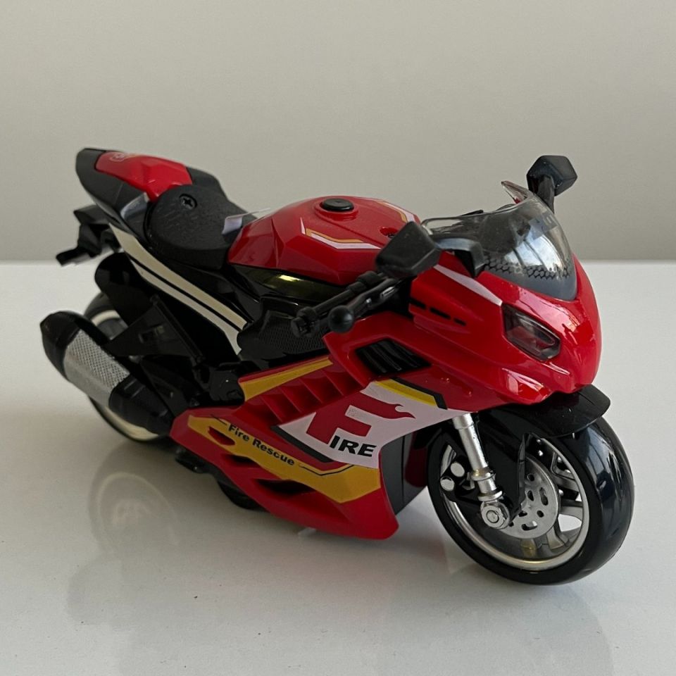 Motosiklet Şık Görünümlü Çek Bırak Işıklı ve Sesli Renkli 15 Cm - Mavi Su Dünyası Kırmızı