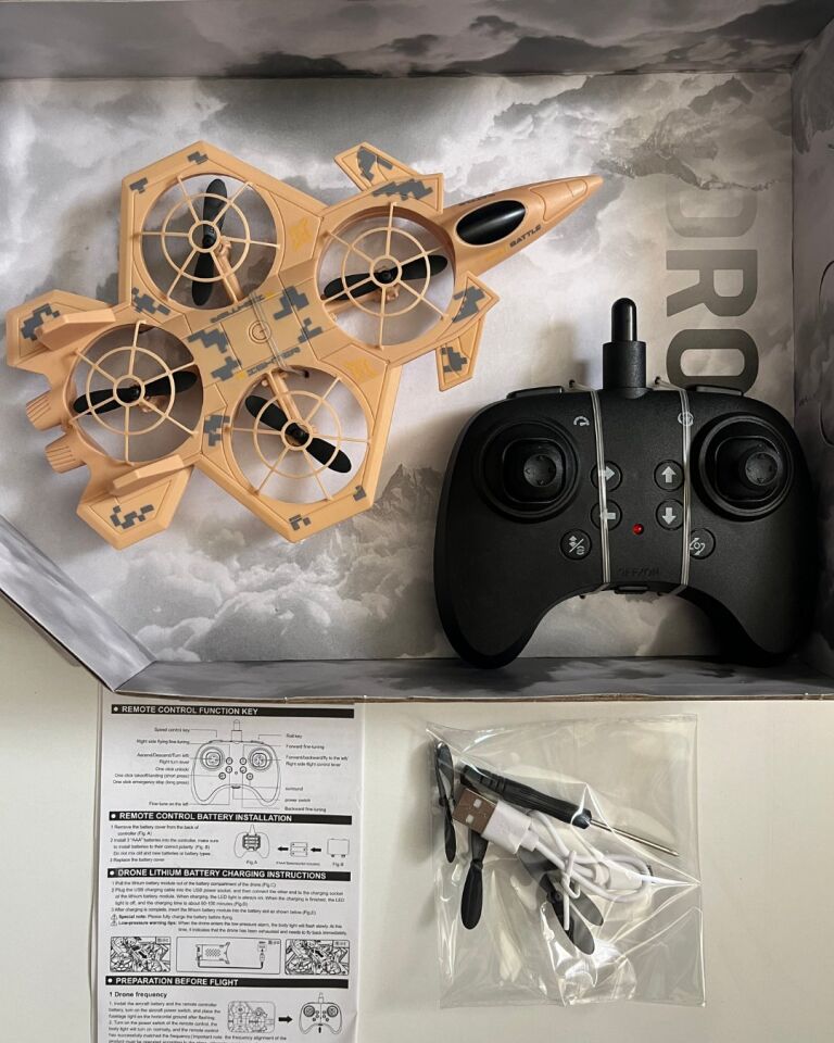 Uzaktan Kumandalı Yeşil Uçak Dron | 2.4Ghz 360 Derece Dönen | Otomatik İniş Kalkış Kahverengi