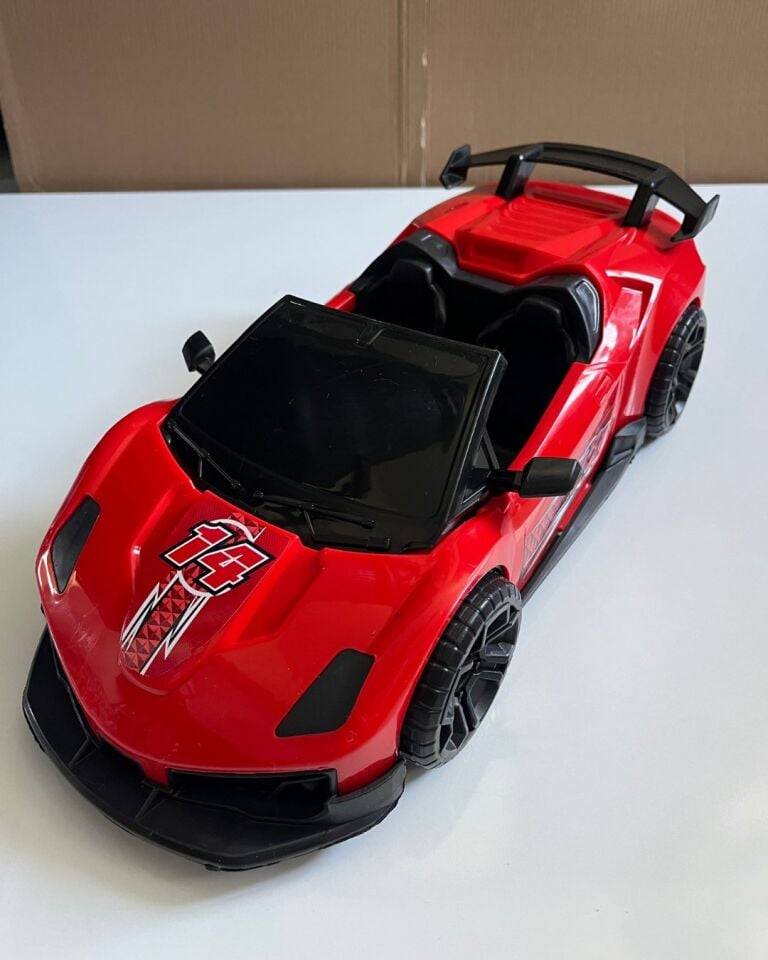Büyük Sürtmeli Spor Araba Kırmızı Renkli 36 Cm