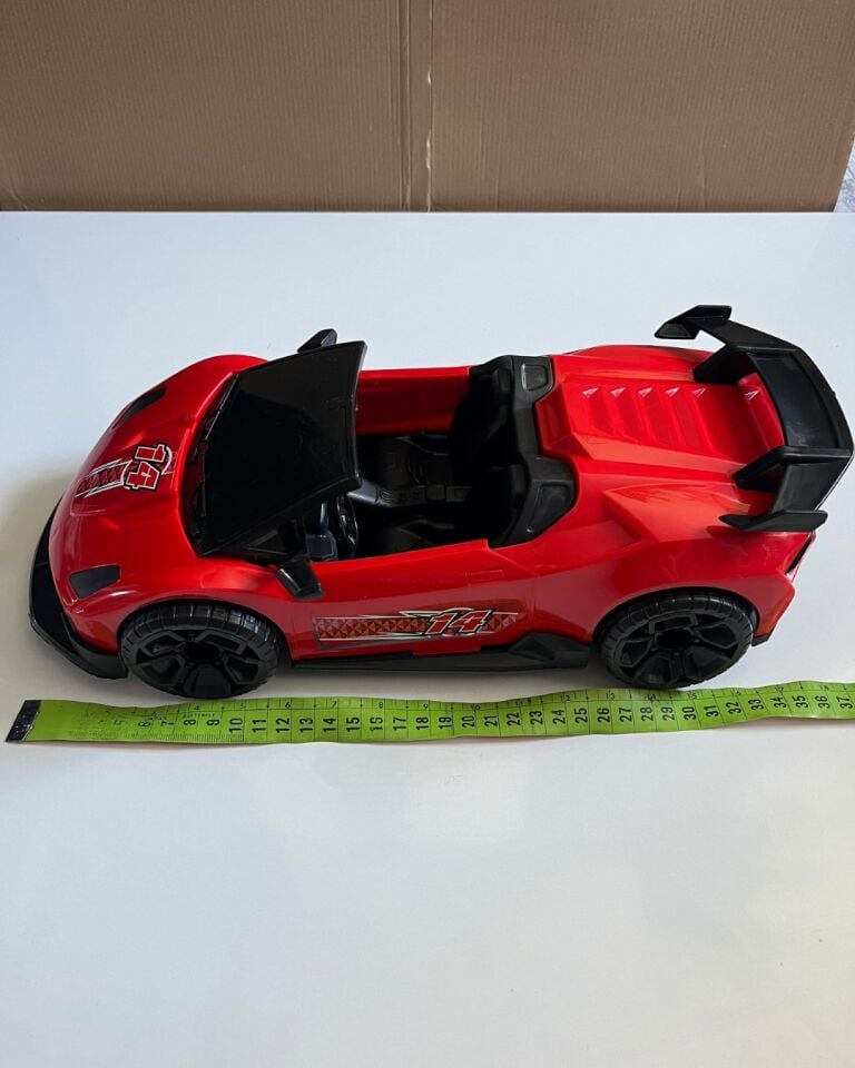 Büyük Sürtmeli Spor Araba Kırmızı Renkli 36 Cm