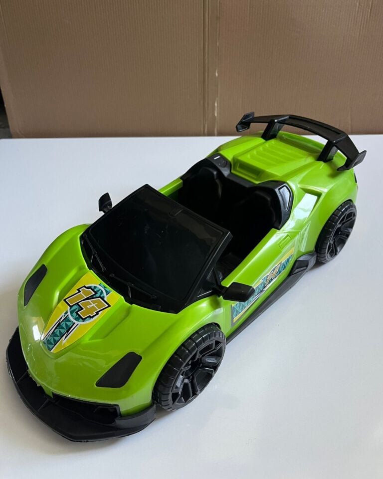 Büyük Sürtmeli Spor Araba Yeşil Renkli 36 Cm