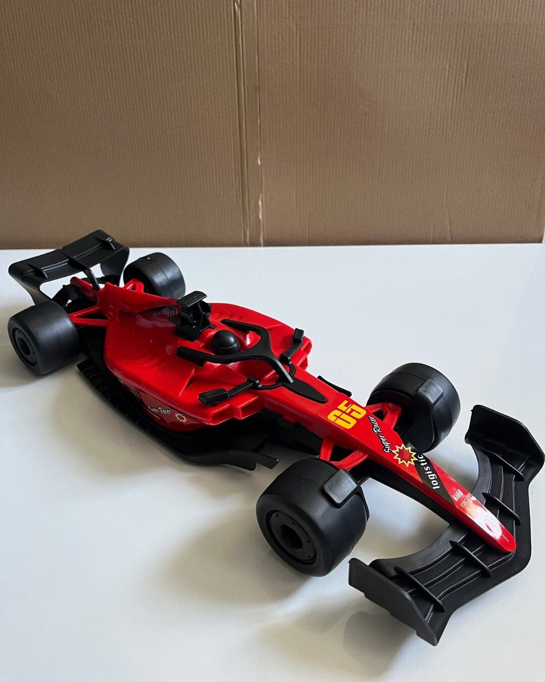 Büyük Sürtmeli Spor Formüla Araba Kırmızı Renkli 36 Cm