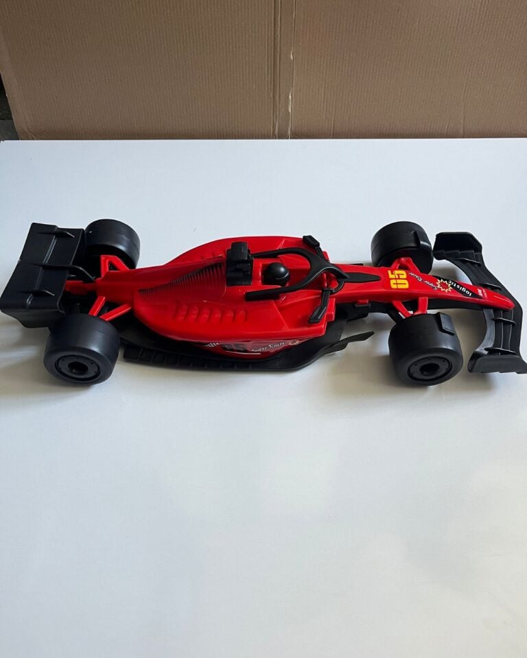 Büyük Sürtmeli Spor Formüla Araba Kırmızı Renkli 36 Cm