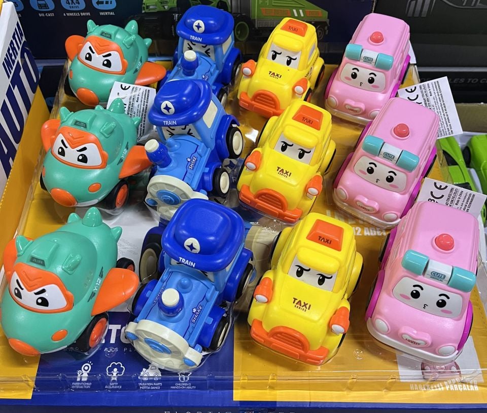 Sürtmeli Hareket Eden Sevimli Rengarenk Araçlar - Mavi Su Dünyası Mavi