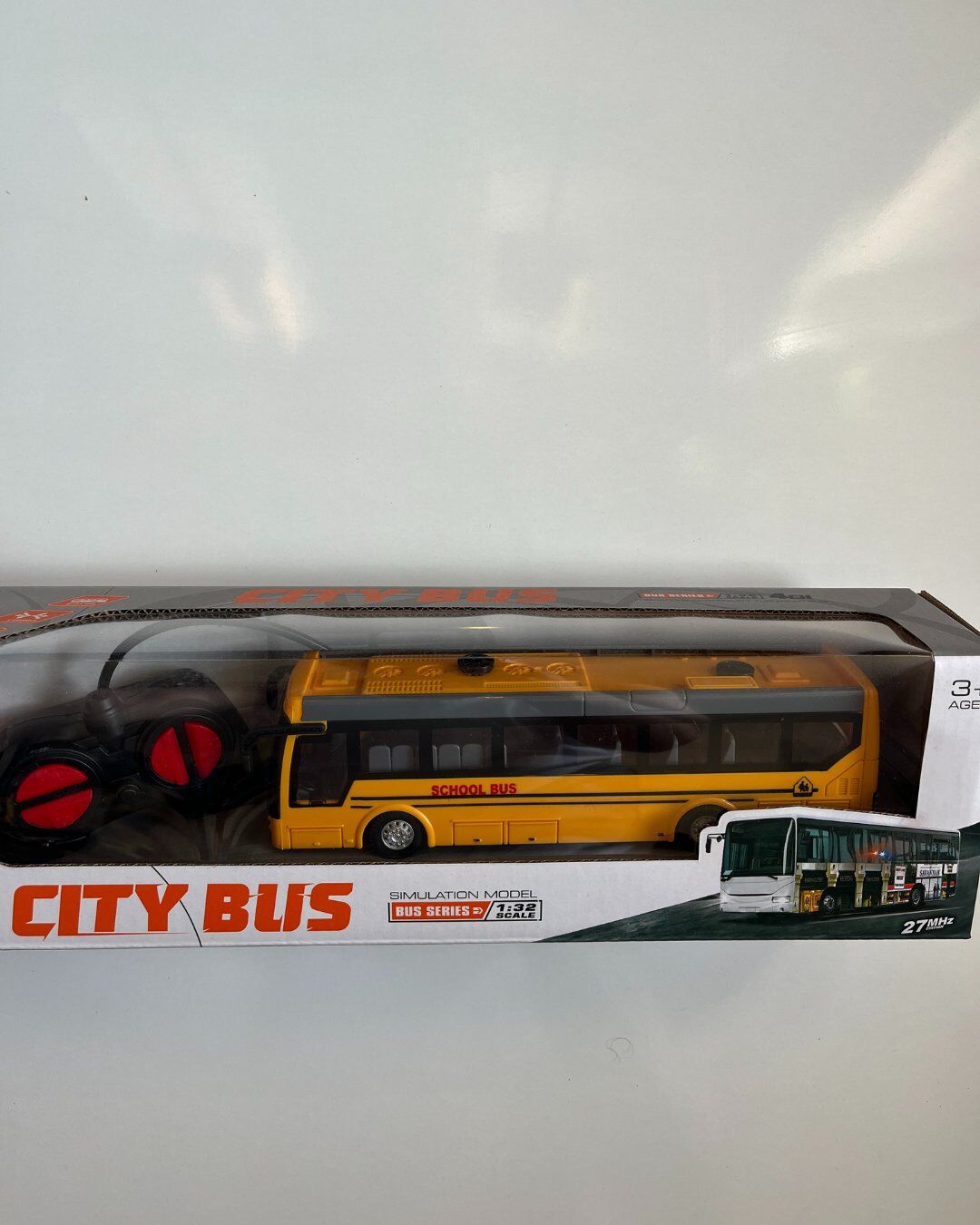 Uzaktan Kumandalı Şarjlı Okul Otobüsü 1:32 Ölçekli