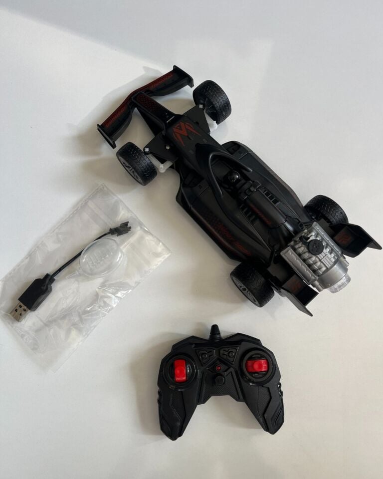 Uzaktan Kumandalı Atom 1:16 Ölçekli Şarjlı Araba 27 Cm