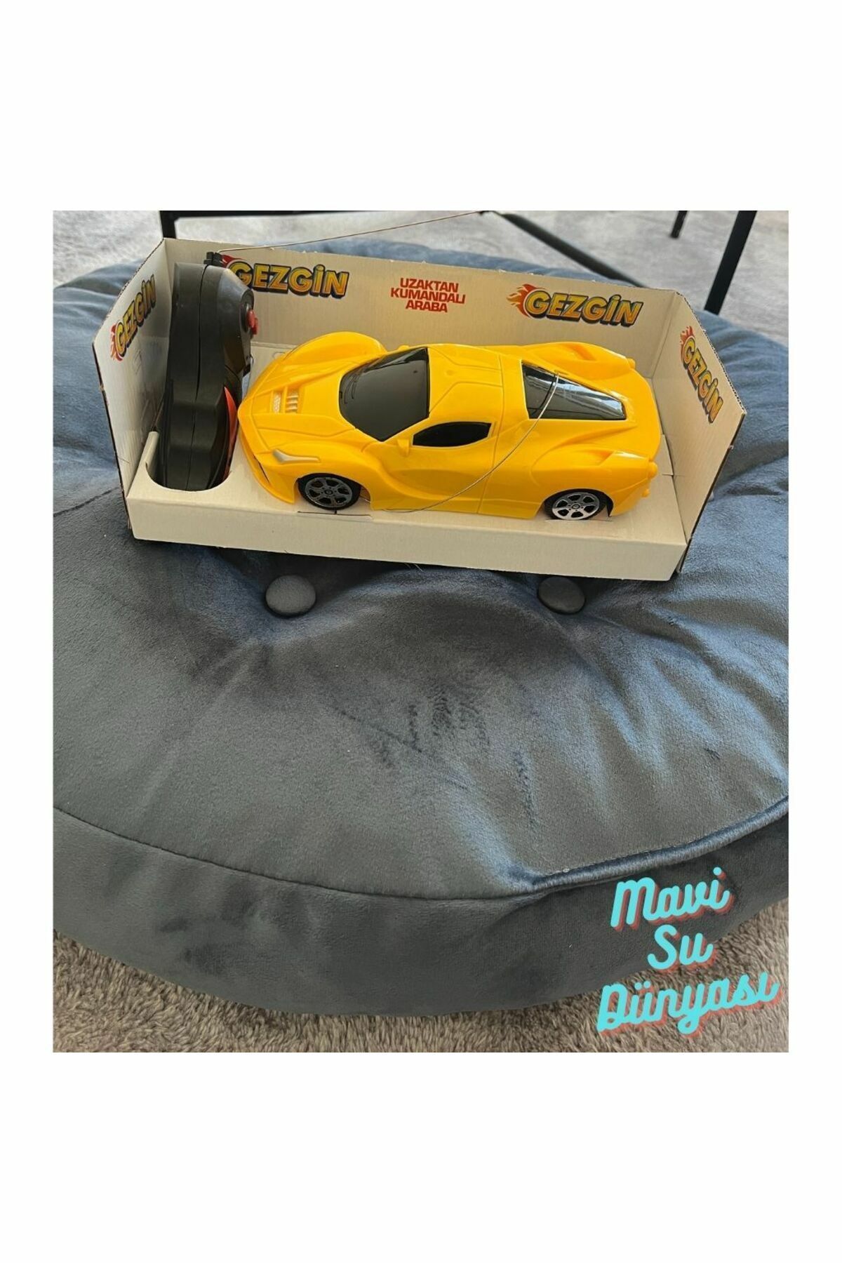 Gezgin Ferrari Araba 1:24 Rengarenk Uzaktan Kumandalı 2 Fonksiyonlu Sarı