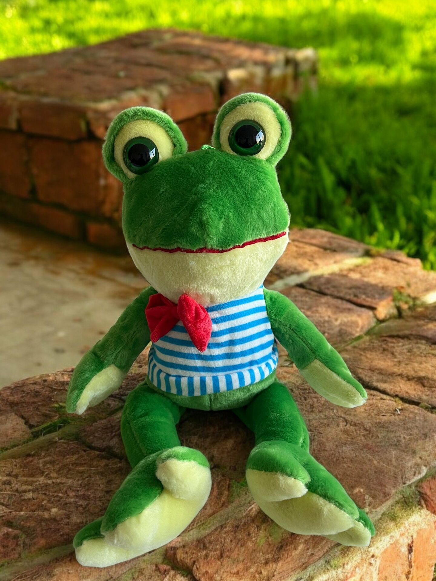 Peluş Papyonlu Kurbağa 40 Cm Mavi