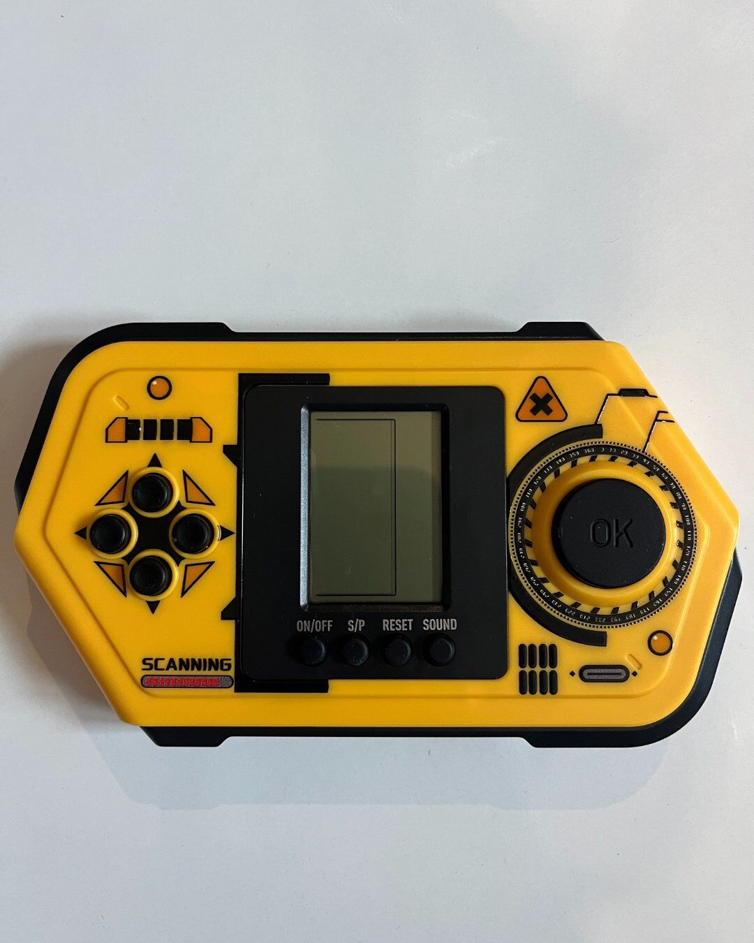 Büyük Tetris Sarı-Siyah Renkli 15x8 Cm